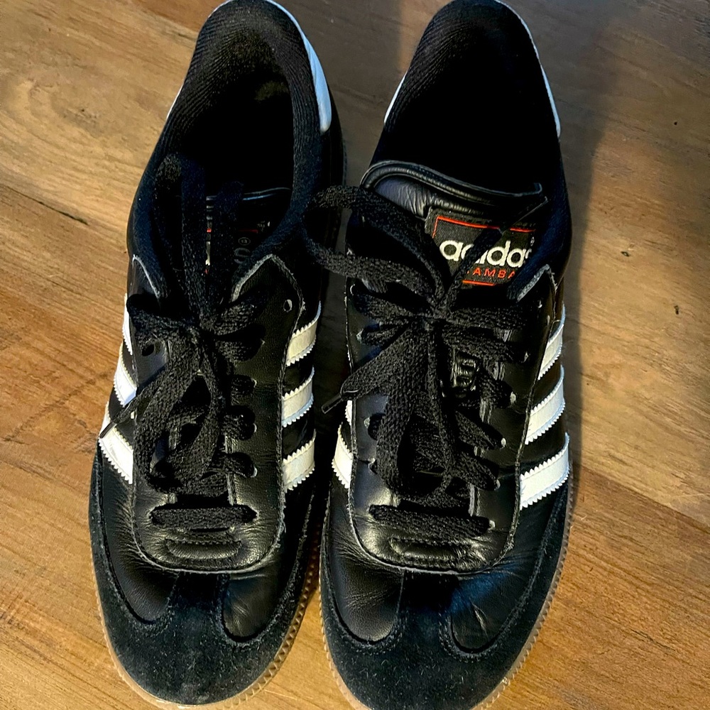 Adidas samba OG. Really good condition.